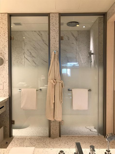 Washroom Partition Design, Toilet Glass Partition, Luxury Hotel Bathroom, Hotel Bathroom Design, Small Toilet Design, Bathroom Layout Plans, Kids Bed Design, Stylish Room Decor, Pacific Place