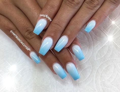 Ongles Baby Blue, Notpolish Nails, Blue Ombre Nails, Blue And White Nails, Custom Nails, Baby Blue Nails, Blue Acrylic Nails, Ombre Acrylic Nails, Easy Nails