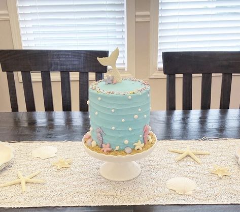 Mermaid theme funfetti birthday cake with vanilla buttercream! Decorated with chocolate sea shells, seahorses, starfish and mermaid tail. Starfish Birthday Cake, Two The Sea Birthday Cake, Sea Theme Birthday Cake, Seashell Birthday, Under The Sea Birthday Cake, Sea Theme Birthday, Funfetti Birthday Cake, Funfetti Birthday, Theme Birthday Cake