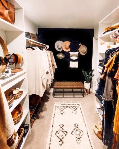 Spare Room Walk In Closet, Spare Room Closet, Rug Stairs, Closet Renovation, Dream Closets, Closet Makeover, Hat Rack, Dressing Room Design, Décor Diy