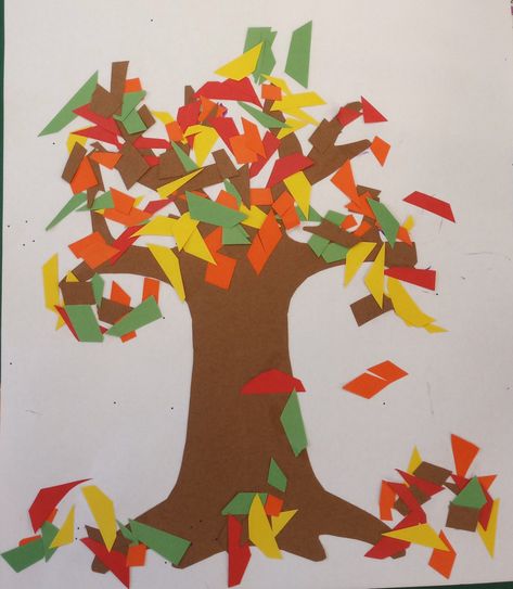 Fall Crafts Construction Paper, Fall Construction Paper Crafts, Preschool Construction Paper Crafts, Construction Paper Projects, Kindergarten Construction, Paper Tree Craft, Fall Paper Crafts, November Crafts, Construction Paper Crafts