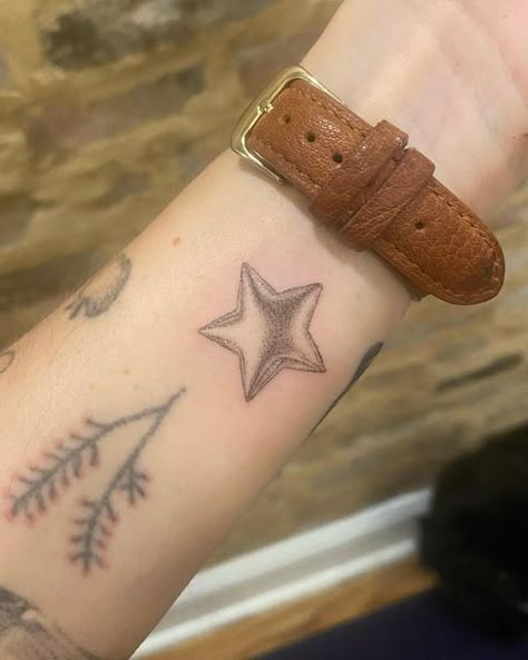 Handpoke Star Tattoo, Chrome Star Tattoo, Shiny Tattoo, Pretty Tattoo, Flash Ideas, Nyc Tattoo, Custom Metal Fabrication, Handpoke Tattoo, Star Tattoo