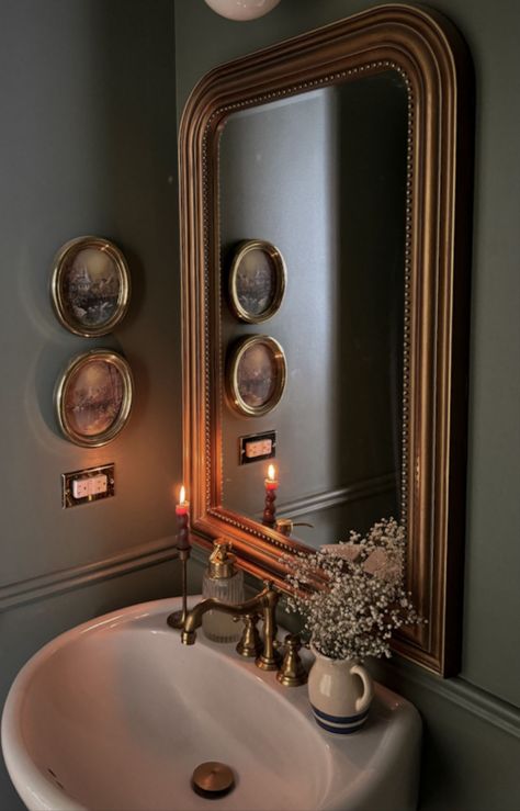 Southern Elegant Bathroom, Powder Room Victorian, Dark Green Powder Bathroom, Modern Victorian Powder Room, Gallery Wall In Powder Room, Dark Academia Half Bathroom, Cozy Powder Room Ideas, Small Moody Half Bath, Dark Moody Powder Room Ideas