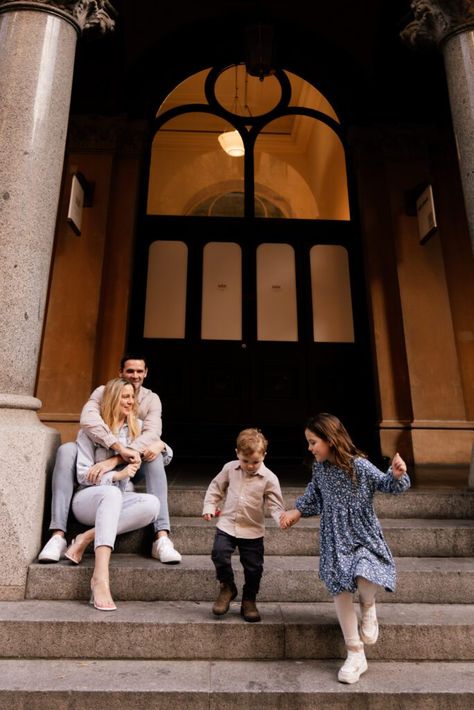 Sydney Family Photoshoot // Sydney SBD City Staycation // The cool thing about the CBD is that it’s iconic. You’ve probably worked there. You’ve almost certainly partied there in days gone by. Maybe you even met your partner there. It’s full of memories, as well as fantastic architecture and cool backdrops. Family Photoshoot Stairs, Family Urban Photoshoot, Industrial Family Photoshoot, Family Photos City, Family City Photoshoot, City Family Photoshoot, City Poses, Urban Family Photos, Fantastic Architecture