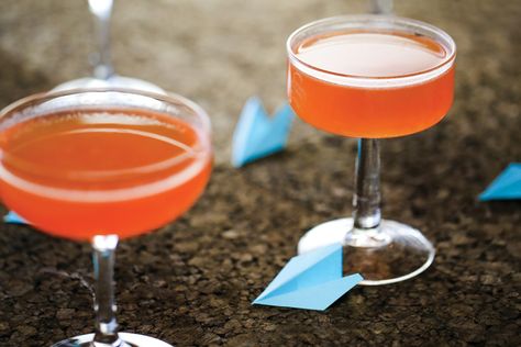 Paper Plane Cocktail, Plane Color, Best Bourbon, Bourbon Cocktail, Recipe For Teens, Whisky Cocktails, Bourbon Drinks, Vanilla Milkshake, Best Bourbons