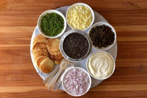 How to Serve Caviar at Your Party – Center of the Plate | D'Artagnan Blog Best Midnight Snacks, How To Serve Caviar, Caviar Appetizers, Caviar Recipes, Creamy Pasta, Luxury Dining, Simple Ideas, Food Platters, Food Safety