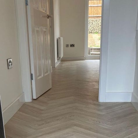 Grosvenor Flooring on Instagram: "Another look at our first installation of Dutch limed oak - Knight Tile @karndean_uk @karndeandesignflooring #karndean #amtico #lvtflooring #flooringinstallation #decor #hale #altrincham #wilmslow #chester" Karndean Dutch Limed Oak, Dutch Limed Oak Karndean, Karndean Flooring Living Room, Karndean Knight Tile, Chalet Ideas, Limed Oak, Amtico Flooring, Karndean Flooring, Lvt Flooring