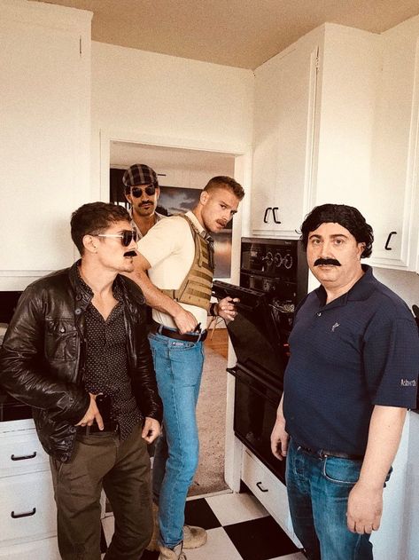 Narcos Making Nachos Costume #Halloween #HalloweenCostume #CostumeIdeas #Netflix #Narcos Mafia Theme Party, Inspired Halloween Costumes, Mafia Party, Birthday Party Decorations For Adults, Champagne Birthday, Mexican Birthday, Costume Works, Mexican Party Theme, Bday Party Theme