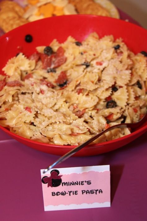 Minnie Birthday Food, Minnie Food Ideas, Minnie Mouse 1st Birthday Food Ideas, Food Ideas For Minnie Mouse Party, Oh Twodles Birthday Decor, Oh Twodles Party Food, Food For Minnie Mouse Birthday Party, 3rd Birthday Minnie Mouse Theme, Minnie Birthday Food Ideas