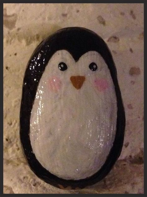 penguin rock More Penguin Rock, Easy Rock Painting Ideas, Easy Rock Painting, Red Cheeks, Painted Rock Animals, Rock Painting Ideas, Painted Rocks Kids, Painted Rocks Craft, Painted Rocks Diy