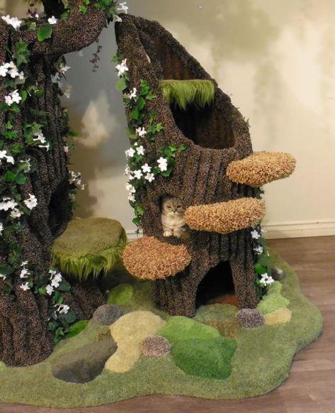 Enchanted Tree Stump Condo for Your Cats Fantasy Cat, Enchanted Tree, Cat Tree House, Diy Cat Tree, Cat Towers, Hal Decor, Söt Katt, Cat Things, Cat Trees