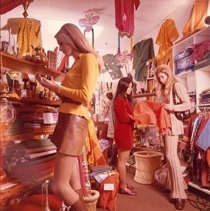 Super 70s Aesthetics Boutique Shopping Mundo Hippie, 70s Mode, Fashion 60s, Samurai Girl, 60s Aesthetic, India Eisley, Afro Samurai, 60s 70s Fashion, Fashion 70s