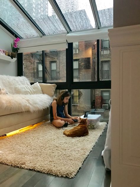 NYC + Zelda + Rain = Cozy Day Apartment Aesthetic, New York Apartment, Aesthetic Rooms, Nyc Apartment, Dream Apartment, Dream Rooms, Design Case, House Inspo, Dream Home Design