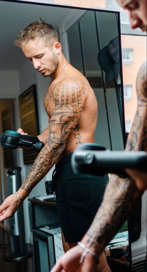 Mens Tattoos Ideas Tricep, Men’s Tattoo Tricep, Back Of Tricep Tattoo Men Ideas, Men Tricep Tattoo, Tricep Tattoo Men, Fit Guys With Tattoos, Ship Tattoo Sleeves, Tricep Tattoos, Tattooed Men