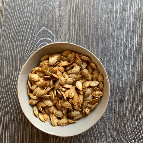 Dill Pickle Pumpkin Seed Recipes, Dill Pumpkin Seeds, Dill Pickle Sunflower Seeds Recipe, Dill Pickle Pumpkin Seeds, Drying Pumpkin Seeds, Flavored Pumpkin Seeds, Sunflower Seed Recipes, Veggie Rolls, Fermented Sauerkraut