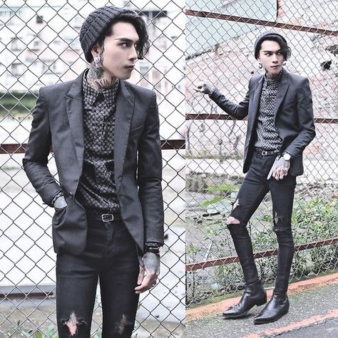 Tulip Fashion, Style Androgyne, Asos Boots, Outfit Hombre, Goth Guys, Casual Goth, Black Clothes, Mens Fashion Edgy, Androgynous Fashion