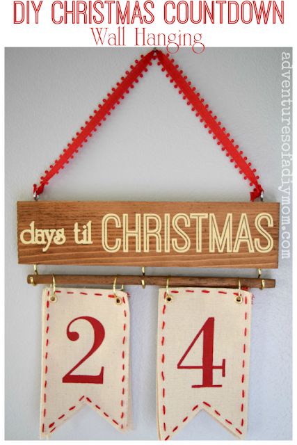 A darling countdown to Christmas sign. Use a scrap of wood for the sign and make fabric pennants for the numbers. Countdown To Christmas Diy, Diy Christmas Countdown, Whimsy Christmas, Christmas Countdown Diy, Gifts 2023, Decor 2023, Christmas Wall Hangings, Christmas Calendar, Countdown To Christmas