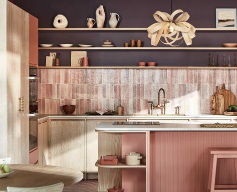 Pink Kitchen Ideas, Hampton Kitchen, Pink Kitchens, Painted Kitchens, Kitchen Colours, Kitchen Cabinets Doors, Bold Kitchen, Open Plan Kitchen Diner, Cabinets Doors