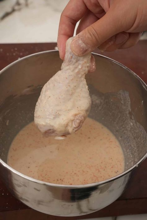 Easy Fried Chicken - CJ Eats Recipes Fried Chicken With Flour, Fried Chicken Coating, Wet Batter, Cj Eats, Fried Chicken Batter, Undercooked Chicken, Easy Fried Chicken, Chicken Batter, Chicken Recipes Video