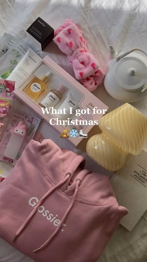 What I Got For Christmas, Christmas Haul, Bed, Christmas, Pink, Gifts