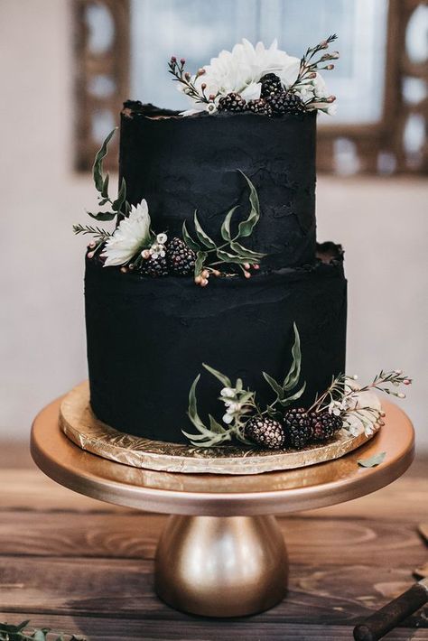 Darkly Different: 14 Elegant Black Wedding Cake Ideas 2 Tier Black Wedding Cake, Black 2 Tier Cake, Moody Wedding Cake, Black Wedding Cake, A Black Wedding, Textured Buttercream, Vintage Pasta, Cake Pretty, Winter Wedding Color Palette