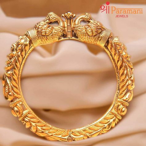 Latest Bridal Bangles And Kada Designs For 2020 Brides-To-Be Nakshi Kada Designs, Gold Kangan Design Latest, Gold Bala Design, Gold Bangles Design Unique Latest, Peacock Motif, Dresses Diy, Gold Bangles For Women, Diy Heart, Antique Gold Jewelry Indian