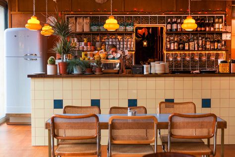 The Breakfast Club | Finch Interiors Vinyl Cafe, Home Bar Ideas, Oxford Uk, Pizza Design, Retro Cafe, Dining Restaurant, Casual Dining Restaurant, Bar Interior, Cafe Shop