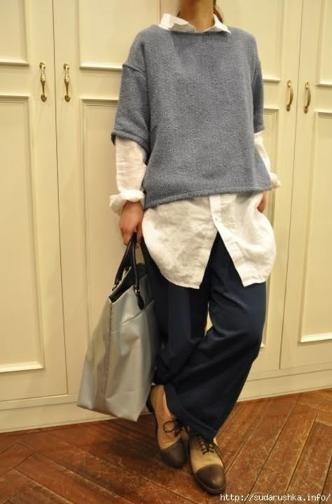 Enby Style, 80s Outfit, Baggy Trousers, Mode Casual, Soft Autumn, Comfy Clothes, 가을 패션, Long Shirt, Sewing Clothes