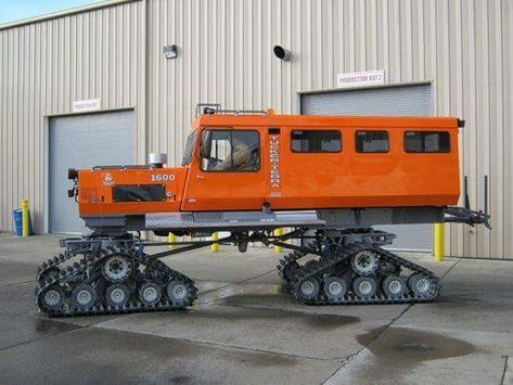 Track Vehicles, Cat Snow, Snow Vehicles, Tracked Vehicles, Snow Cat, Snow Machine, Hors Route, Bug Out Vehicle, Old Tractors