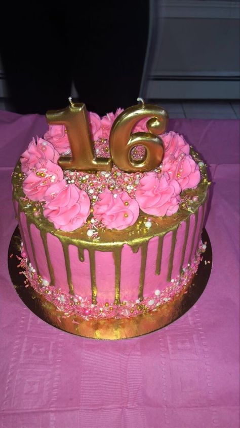 16 Shades Of Pink Birthday Cake, Sweet 16 Bday Cake Ideas, Sweet Sixteen Birthday Cake Ideas, Sweet 16th Cake Ideas, Sweet 16 Cake Ideas Pink, Hot Pink Bday Cake, Pink Sweet 16 Birthday Cake, Pink And Gold Sweet 16 Cake, Baddie Birthday Cake 16