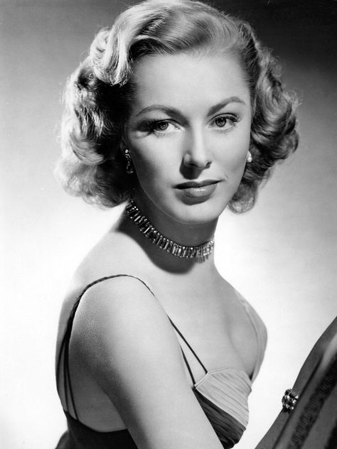 Anne Vernon, Eleanor Parker, The Baroness, Peter O'toole, Old Hollywood Movie, The Sound Of Music, Actrices Hollywood, Redhead Beauty, Old Hollywood Glamour