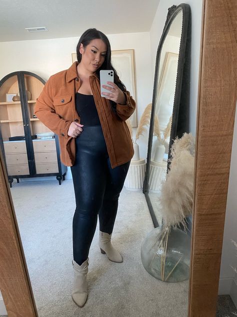 leather pants, leather leggings, midsize fashion Jegging Outfit, Midsize Fashion Fall, Leggings Work Outfit, Leather Leggings Plus Size, Leather Jeggings, Faux Leather Leggings Outfit, Plus Size Winter Outfits, Leather Leggings Outfit, Leather Pants Outfit