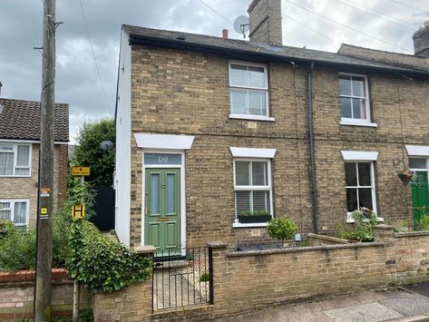 Check out this 3 bedroom end of terrace house for sale on Rightmove 2 Bed Terrace House Ideas, End Of Terrace House, Terrace House Garden Ideas, Small House Facade, Small Terraced House Interior, Uk Small Terraced House Interiors, Terrace House Bedroom, Terrace House Garden, Terraced House Interior