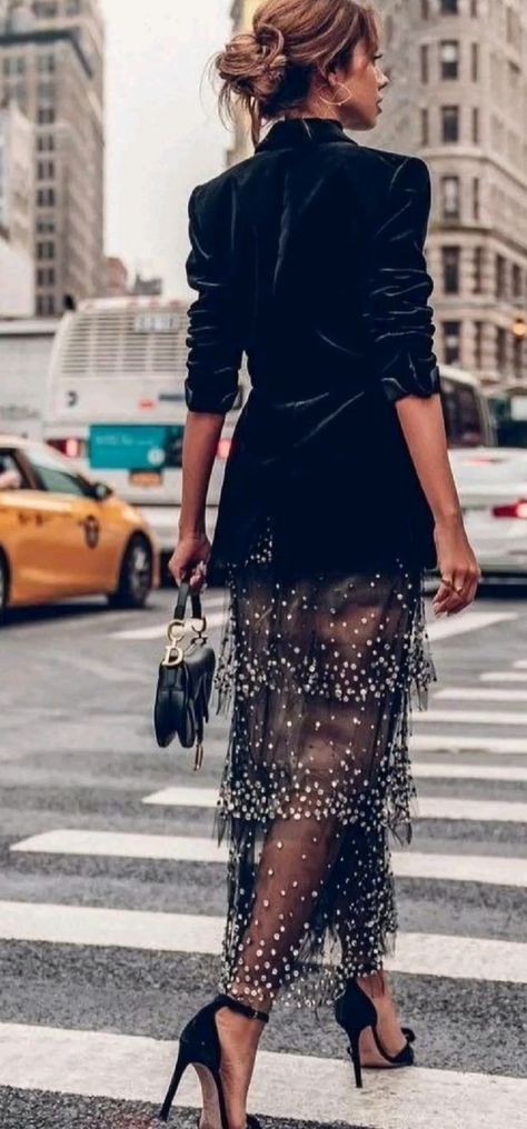 Hobble Skirt, Aesthetic Dress, Glam Outfit, Work Chic, Lifestyle Aesthetic, Night Night, Looks Street Style, Evening Outfits, Elegant Chic