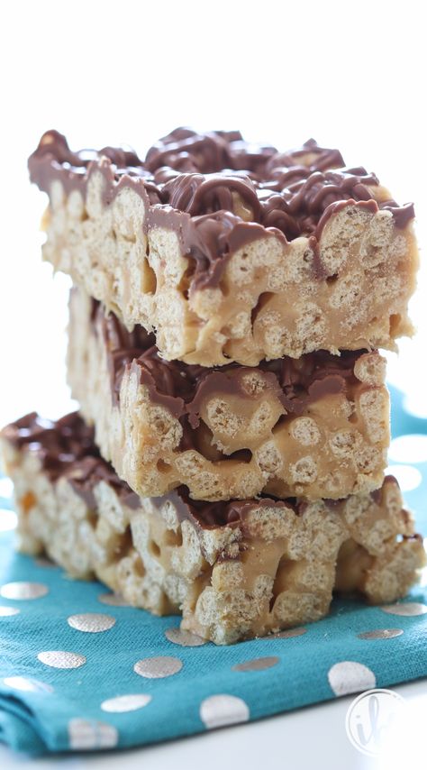 Emily's Cheerio Treat bars! An super simple dessert made with cheerios, chocolate and peanut butter. Cheerios Treats, Cheerio Treats, Cheerios Recipes, Cereal Bars Recipes, Honey Nut Cheerios, Treat Bar, Krispy Treats, Cereal Treats, Rice Krispy