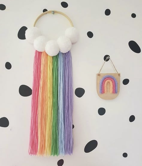 Rainbow Macrame Tutorial, Rainbow Decorations Diy, Kids Room Decor Diy, Paper Flowers Easy, Rainbow Diy, Flowers Easy, Rainbow Room, Diy Yarn Crafts, Flower Paper