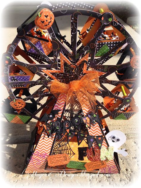 Welcome to Mayras Designs: Spooky Ferris wheel ! Creepy Halloween, Halloween Cards, Ferris Wheel, Dollhouse Miniatures, Halloween Wreath, Doll House, Miniatures, Wheel, Scrapbooking