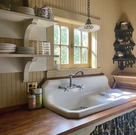 High Back Farmhouse Sink, Antique Farmhouse Sink, Louisiana House, Vintage Farmhouse Sink, Farmhouse Sink, Vintage Farmhouse, Louisiana, Lake House, Building A House