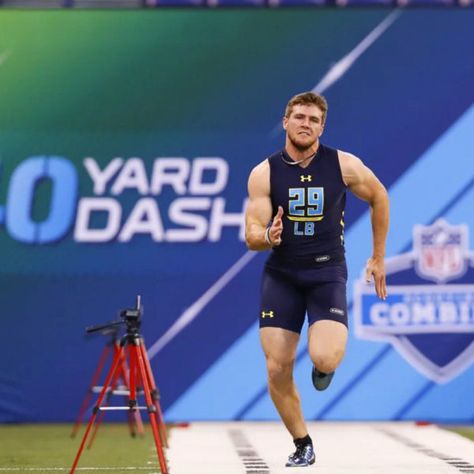 Steelers Throwback Thursday: T.J. Watt impresses at the 2017 NFL Combine Bengals Vs Steelers, Nfl Schedule Design, Steelers Stadium, Justin Fields Steelers, City Underground, Nfl Combine, Big Ten, Student Athlete, Football Training