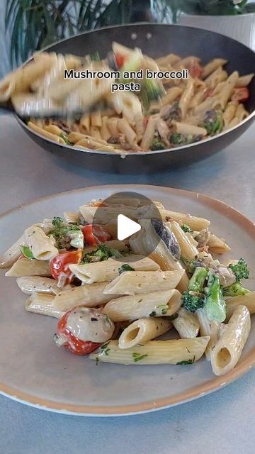 4.3M views · 119K likes | barbhomekitchen on Instagram: "Mushroom and broccoli pasta 😋 😍  #reels #delish #pasta #mushroom" Pasta And Broccoli Recipes, Mushroom Broccoli Pasta, Mushroom Pasta Recipes, Veg Pasta Recipes, Dinner Reciepes, Pasta Mushroom, Mushroom Broccoli, Mushroom Recipes Pasta, Broccoli Pesto