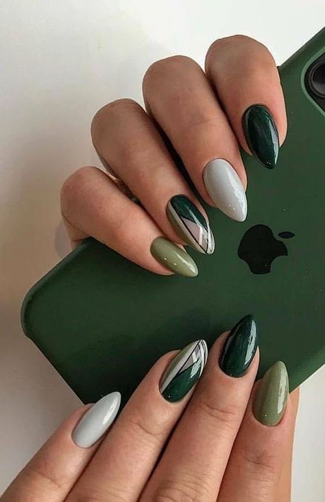 Unique Acrylic Nail Designs, Emerald Nails, Unique Acrylic Nails, Autumn Nails, Chic Nails, Gorgeous Nails, Cute Acrylic Nails, Green Nails, Acrylic Nail Designs