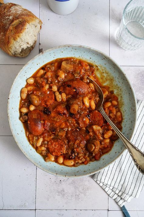 Stew with Mushrooms, Beans & Chorizo | Bake to the roots Chorizo Bean Stew, Chorizo Bake, Chorizo And Bean Stew, Stew With Mushrooms, Pesto Spinach, Chorizo Sausage, Veggie Stock, Bean Stew, Tomato Vegetable