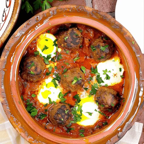 Moroccan Meatballs (Meatball Tagine) Prep Time: 20 minutes Cooking Time: 45 minutes Total Time: 65 minutes Transport your taste buds to the vibrant streets of Morocco with this hearty and ... Read more Meatball Tagine, Spanish Meatballs, Moroccan Meatballs, Moroccan Stew, Tagine Recipes, Meatball Ingredients, Impressive Recipes, Meatballs Recipe, Green Olives