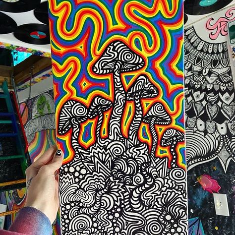 Savannah Saturn, Skateboard Art Design, Trippy Drawings, Arte Indie, Psychadelic Art, Trippy Painting, Hippie Painting, Doodle Art Designs, Skateboard Art