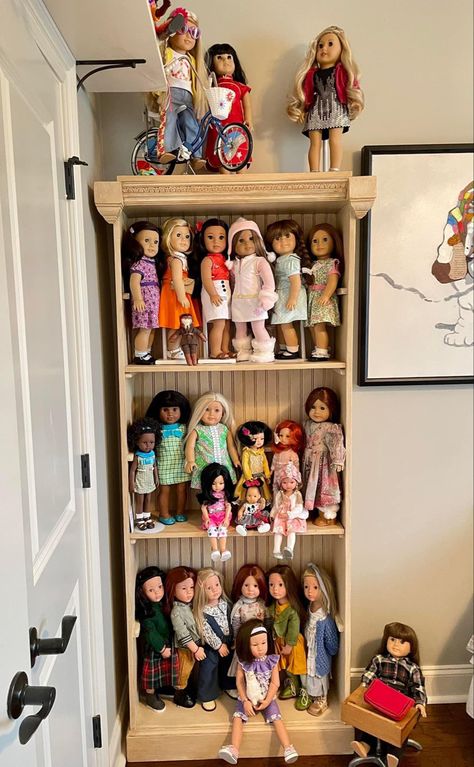 How To Display Dolls Collection, Doll Display Ideas Shelves, Dolls On Shelves, Storing Doll Accessories, Doll Display Ideas, Doll Collection Display Shelves, Doll Collection Room, Doll Collection Display, American Girl Storage