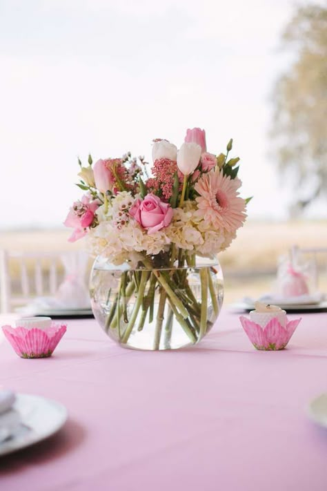 Pretty in Pink! Baby Shower Party Ideas | Photo 42 of 72 | Catch My Party Fiesta Shower, Girl Baby Shower Decorations, Fiesta Baby Shower, Baby Shower Flowers, Shower Centerpieces, Baby Shower Princess, Pink Baby Girl, Baptism Girl, Girl Decor