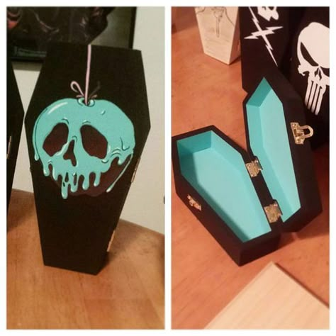 Coffin Decor, Goth Diy, Coffin Box, Painted Wooden Boxes, Halloween Coffin, Goth Home, Gothic Home, Gothic Decor, Gothic Home Decor