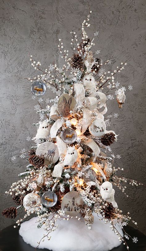 Christmas Trees - Cabin Lodge Nature | Jeannie Pence Christmas Owls Decorations, Christmas Tree Inspiration White, Owl Christmas Tree, Elegant Christmas Tree Decorations, Woodland Christmas Tree, Christmas Tree Images, Elegant Christmas Trees, A White Christmas, Tabletop Christmas Tree