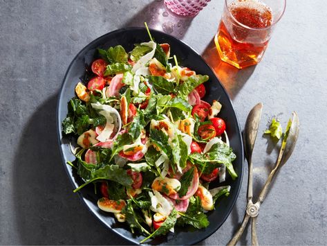 Who knew cheese curds weren't just limited to poutine? Fry some up and toss them on a baby kale salad for a healthier summer meal. Curd Salad, Baby Kale Salad, Cheese Curd, Fried Cheese Curds, Fried Cheese, Baby Kale, Salad Leaves, Cheese Curds, Healthy Summer Recipes