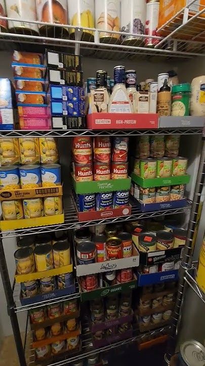 PREPPER PANTRTY FOOD STORAGE / HIDING VALUABLES IN PLAIN SIGHT TIPS Prepper Room, Canes Food, Chaos Control, Preppers Pantry, Prepper Food, Prepper Pantry, Emergency Preparedness Kit, Emergency Prepping, Food Pantry